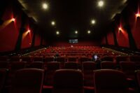 💪 Cinemas têm alta de 82%… | No Brasil durante férias escolares, diz pesquisa